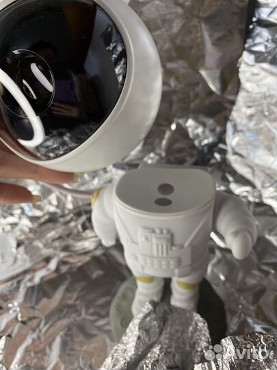 Лазерный проектор-ночник астронавт