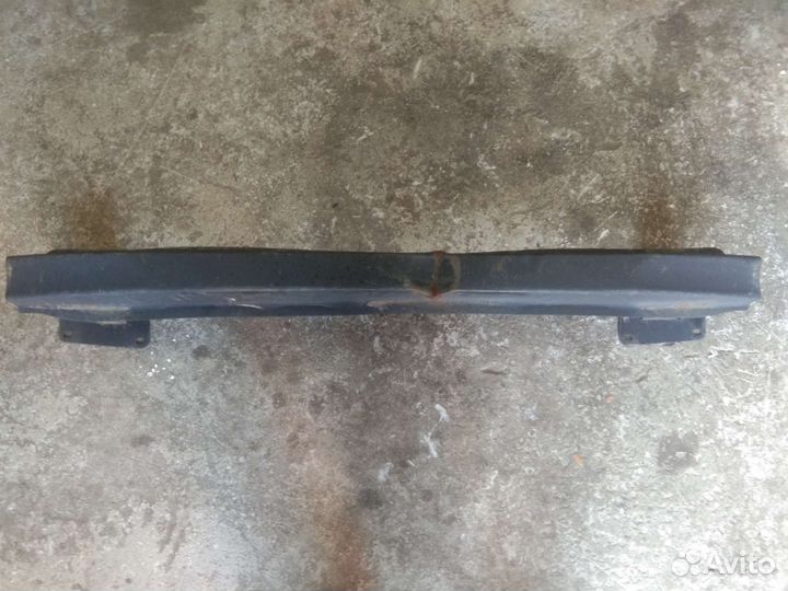 Усилитель заднего бампера Фольксваген Поло 5 хэтч