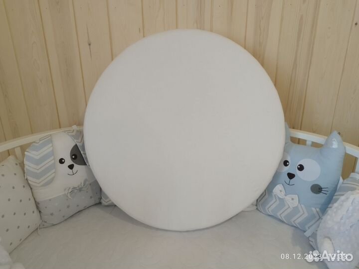 Матрас в круглую кроватку 75*75