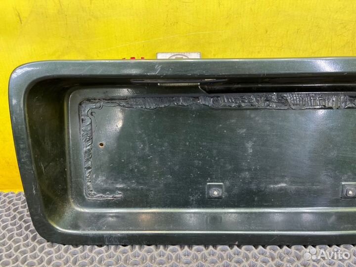 Накладка крышки багажника Jeep Grand Cherokee ZJ