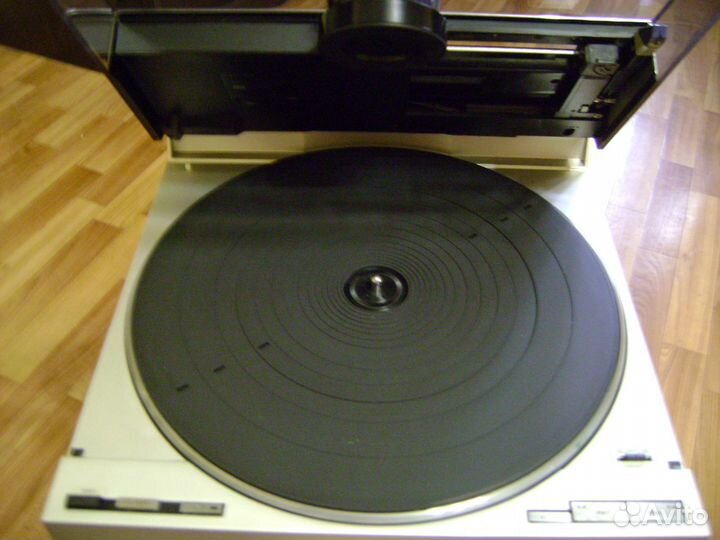 Виниловый проигрыватель Technics SL-7