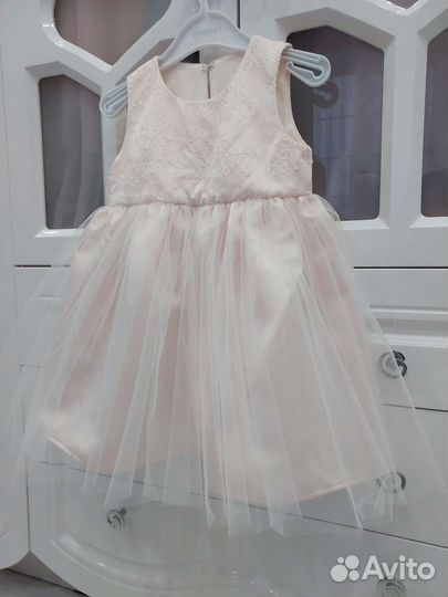 Платье для девочки новое