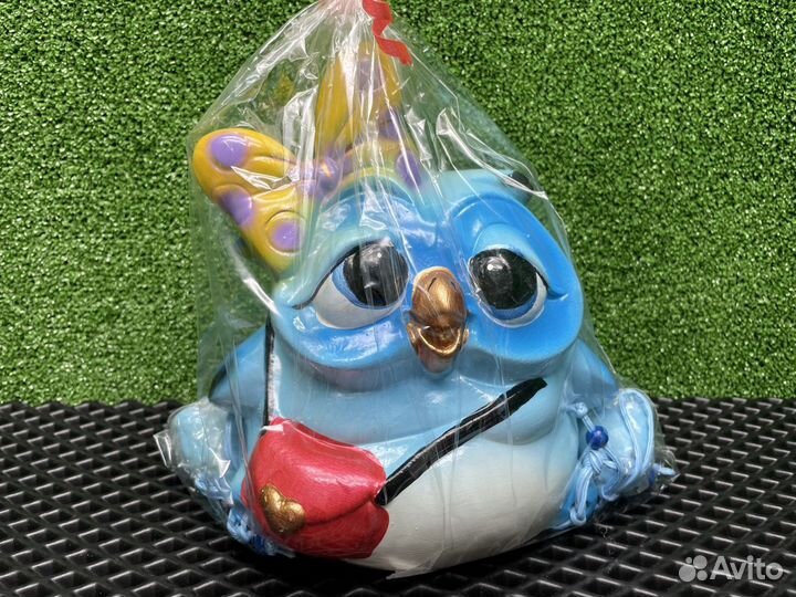 Детская копилка из керамики с висячими ножками