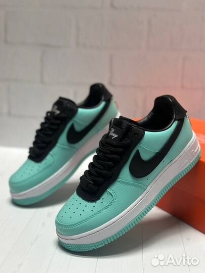 Tiffany & CO. x Nike Air Force 1 Low