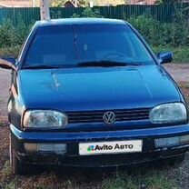 Volkswagen Golf 1.8 MT, 1997, 256 005 км, с пробегом, цена 250 000 руб.