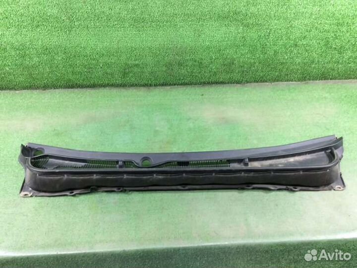 Решетка под лобовое стекло Subaru Outback BR9