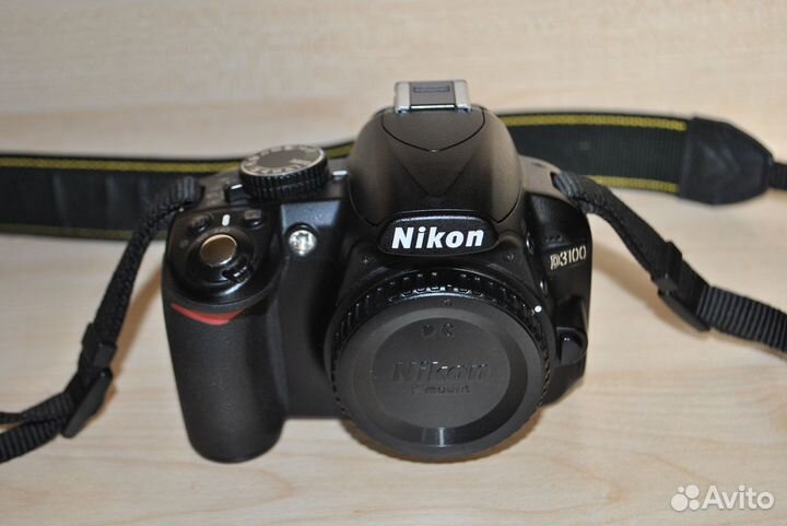Nikon D3100 с недостатком