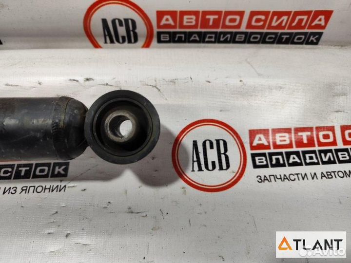 Стойка задняя правая toyota cresta