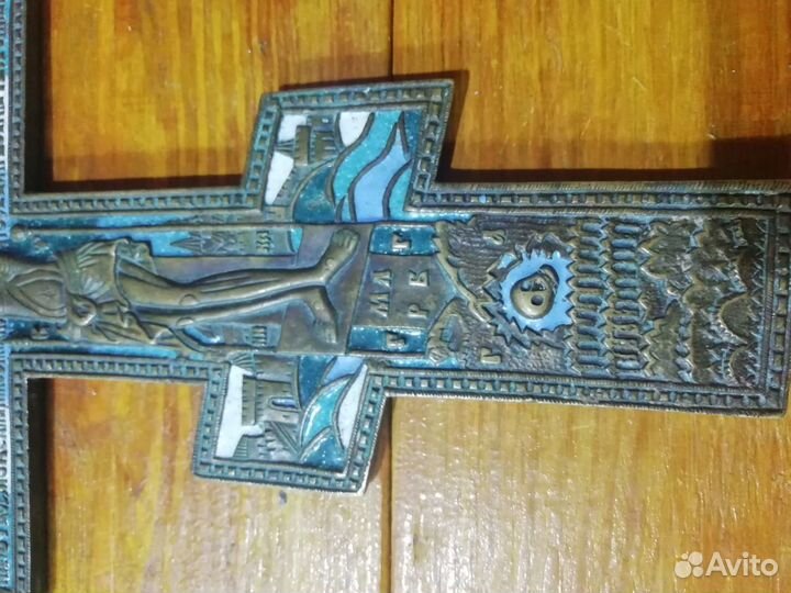 Старинный крест