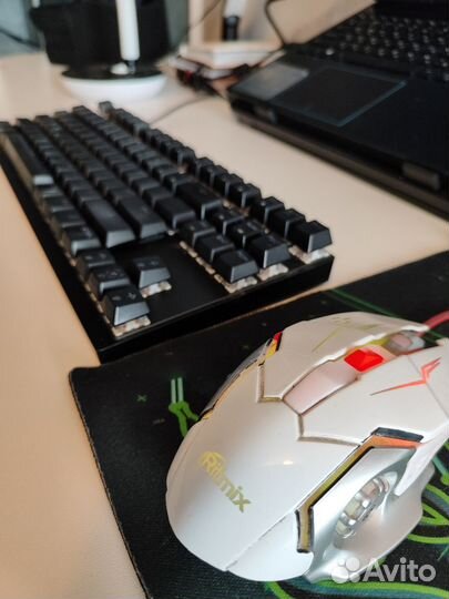 Игровая клавиатура motospeed