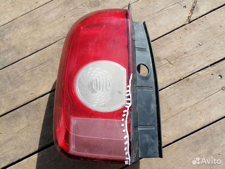 Renault Duster 2012-2015 Фонарь левый