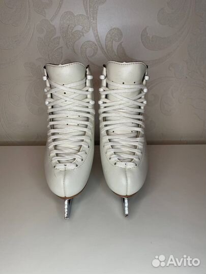 Фигурные коньки edea overture 225