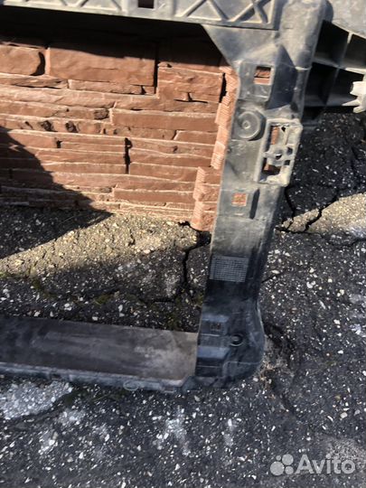 Панель передняя телевизор Шкода Кодьяк