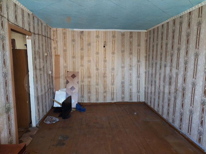 Комната 33 м² в 2-к., 4/5 эт.