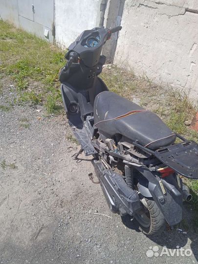 Скутер 150 кубов