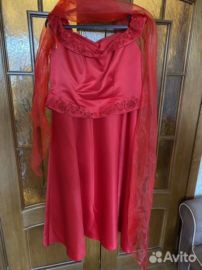 Платье женское 48 размер
