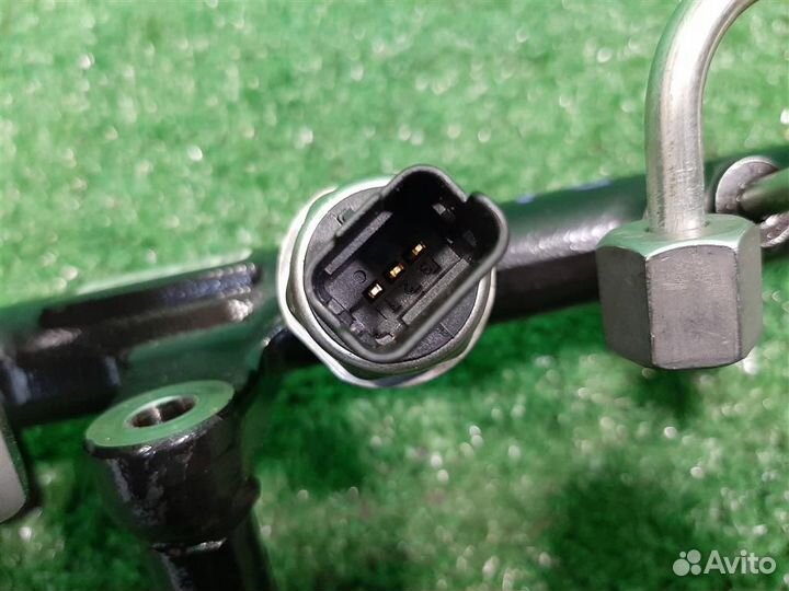 Рампа топливная Ford Kuga CBV 2011