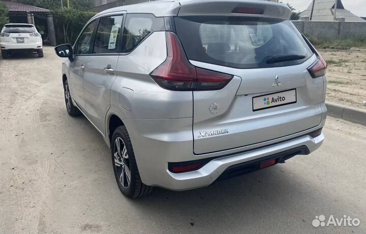 Mitsubishi Xpander 1.5 AT, 2021, 13 500 км