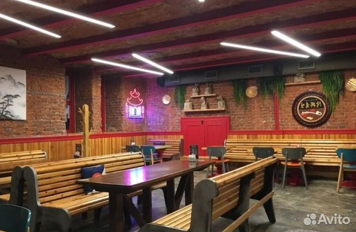Уютное кафе в жилом комплексе / Высокий трафик