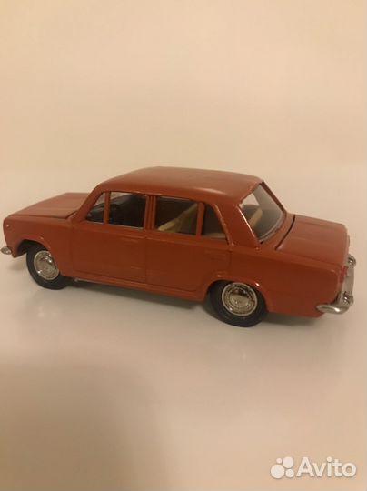 Модель автомобиля Ваз 2101 А9 без ми