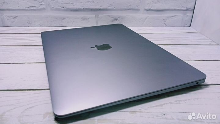 Ноутбук новый Apple MacBook Air M1 8/256Gb