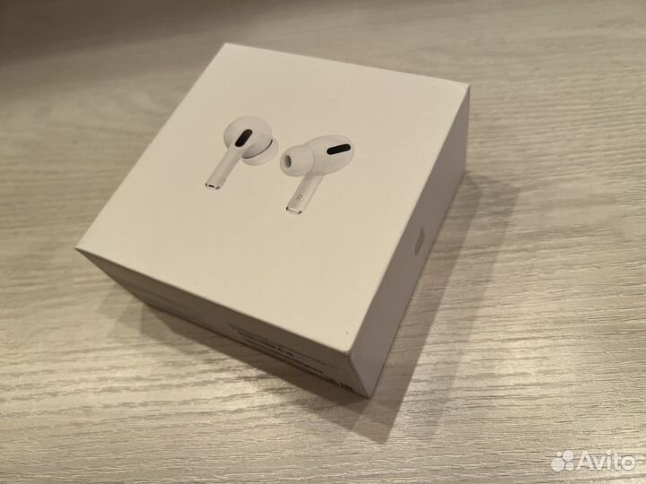 Airpods pro (чехол в подарок)