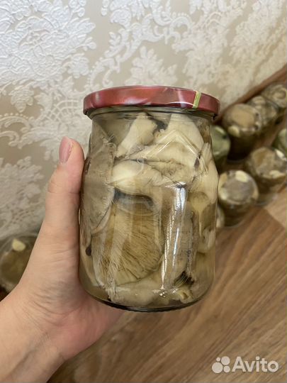 Грибы маринованные