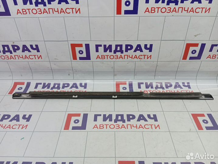 Накладка стекла заднего правого Great Wall Hover H3