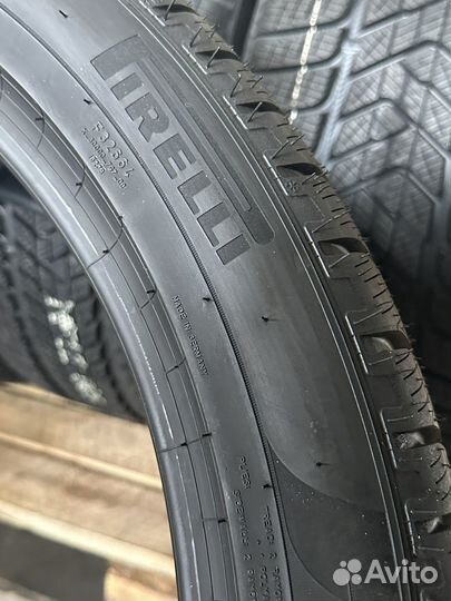 Pirelli Scorpion Winter 275/40 R22 и 315/35 R22 108V
