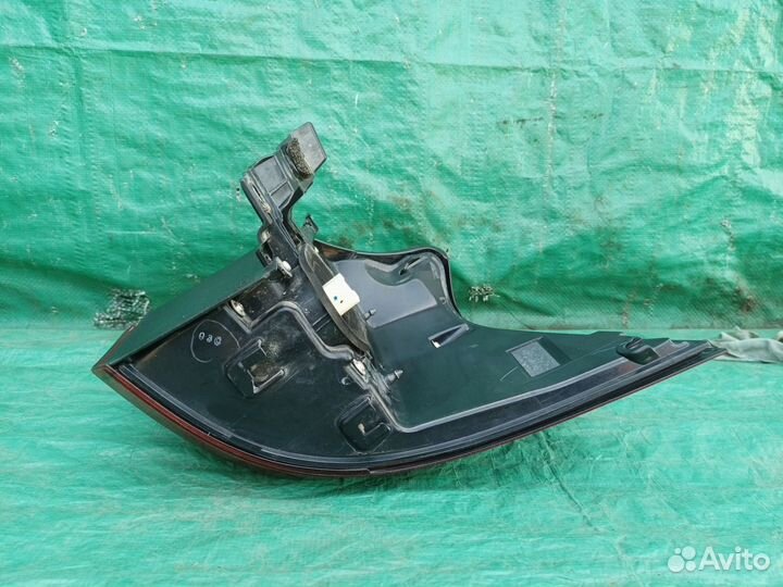 Фонарь задний наруж лев Lexus LX 450D 2016-2021 г