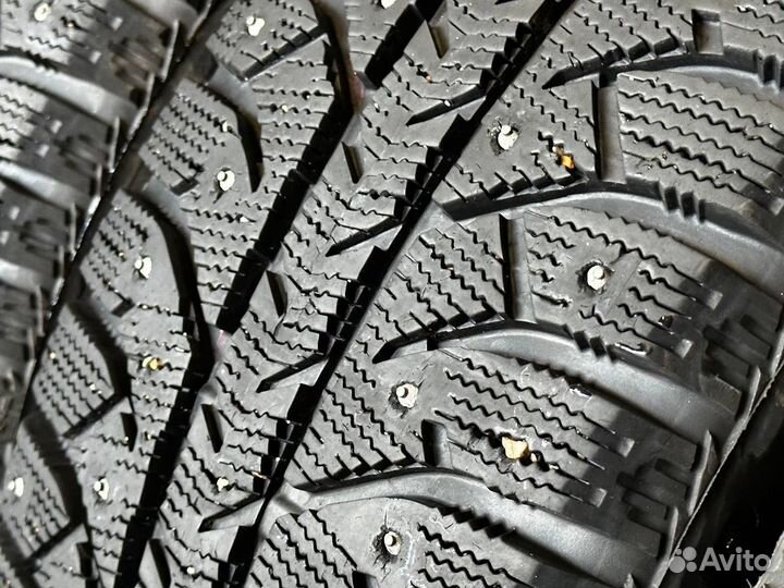 Bridgestone Ice Cruiser 7000S 205/55 R16