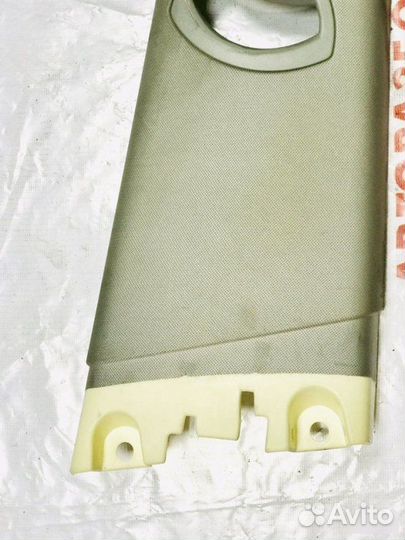 Обшивка центральной стойки правая Bmw X3 E83