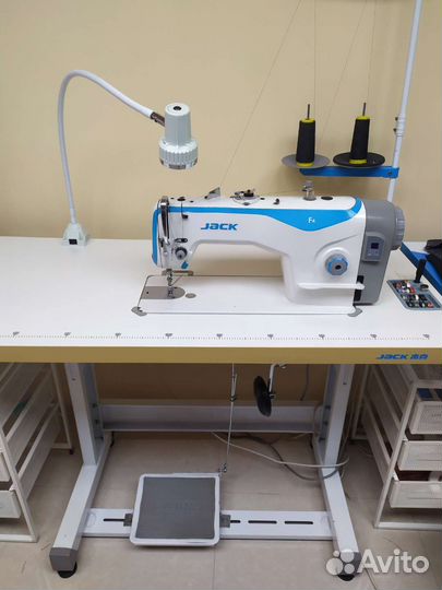 Промышленная швейная машина jack