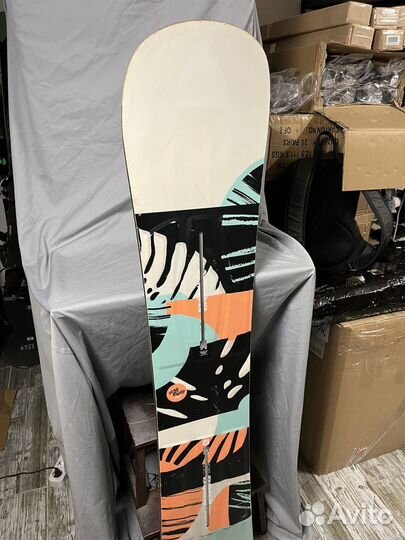 Доска сноуборд Burton Hide Away 155 см