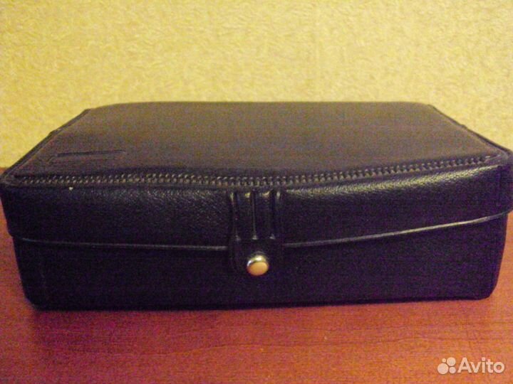 Электромассажёр в футляре