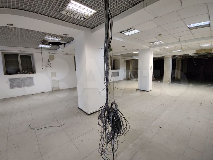 Свободного назначения, 440 м² на Колхозной площади