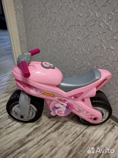 Мотоцикл- беговел для девочки