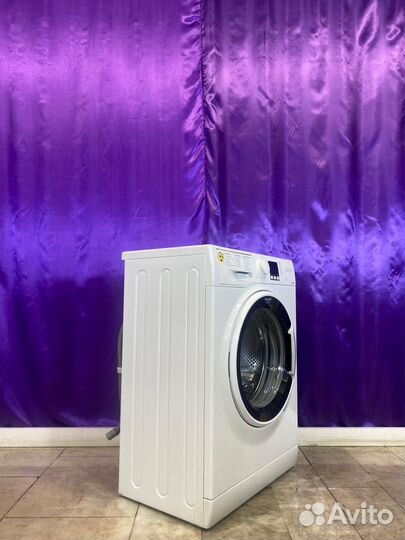 Стиральная машина Hotpoint ariston