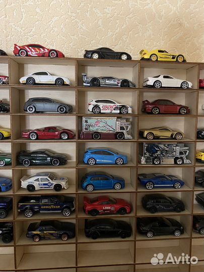 Hot wheels от 100р
