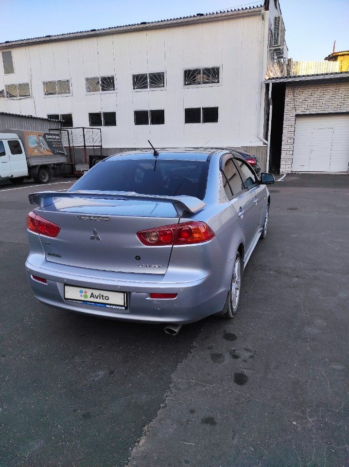 Mitsubishi Lancer: фото владельца