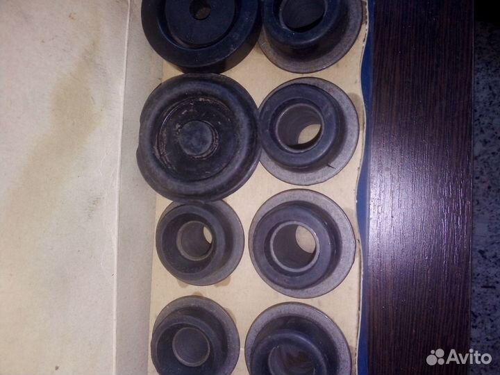 Шарниры рычагов управления