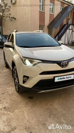 Toyota RAV4 2.5 AT, 2017, 196 000 км