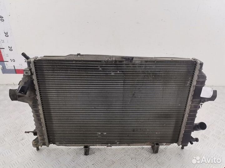 Радиатор (основной) Opel Zafira 2 (B) 2008