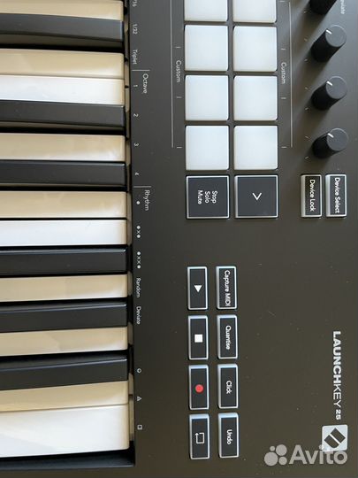 Клавиатура Novation launchkey 25