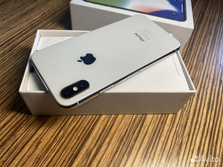 iPhone X, 256 ГБ
