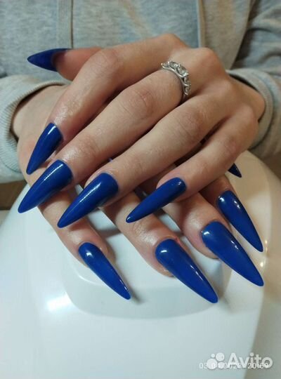 Маникюр, педикюр, наращивание ногтей, брови