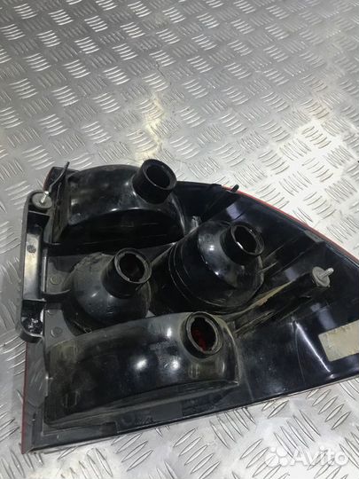 Фонарь задний левый LADA Priora