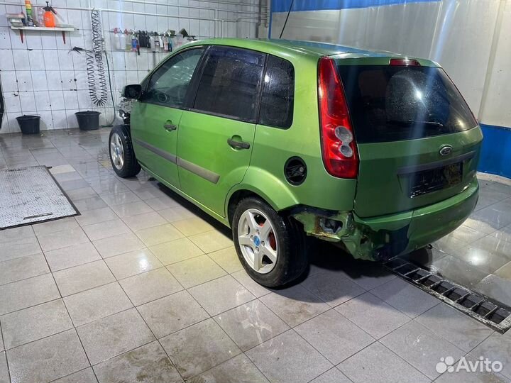 Ford Fiesta 1.4 МТ, 2007, 240 000 км