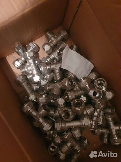 Продам фитинги