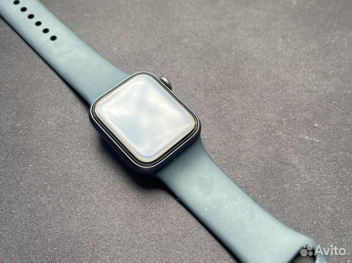Apple watch se 2020 40мм